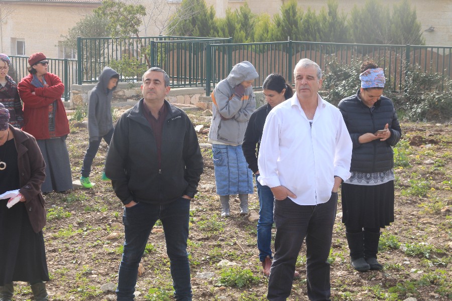 נטיעות בתשעת הבתים ביום השנה להריסתם