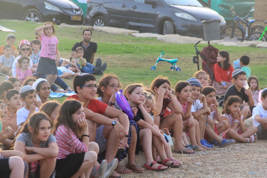 קרקס פסטיבלי באמפי עפרה י"ג באב תשע"ח