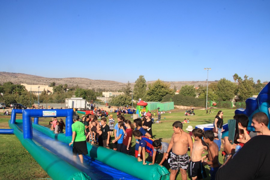 הפנינג מתנפחים רטובים אלול תשע"ח