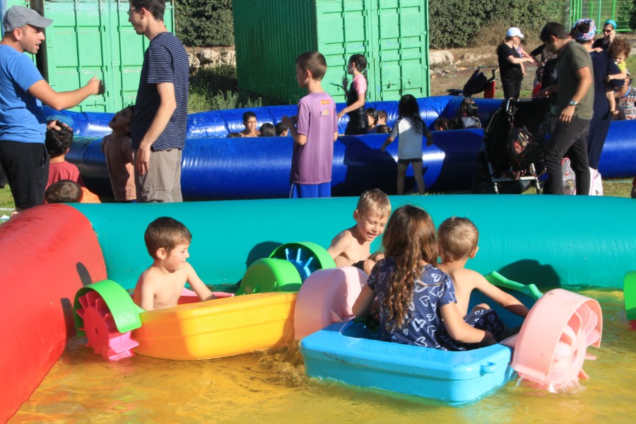 הפנינג מתנפחים רטובים אלול תשע"ח