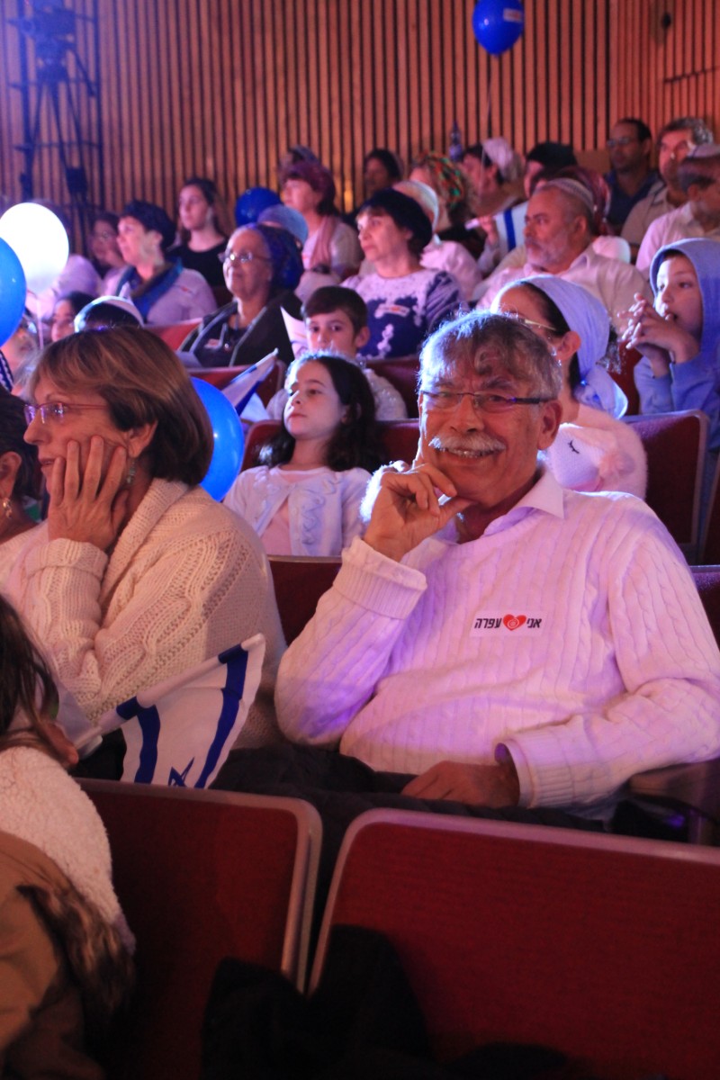 ערב שירה להמונים - כולולם לכבוד יום העלייה