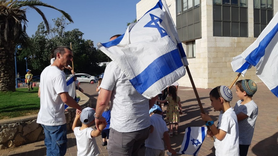 ריקודגלים ביום ירושלים ברחבת המזכירות