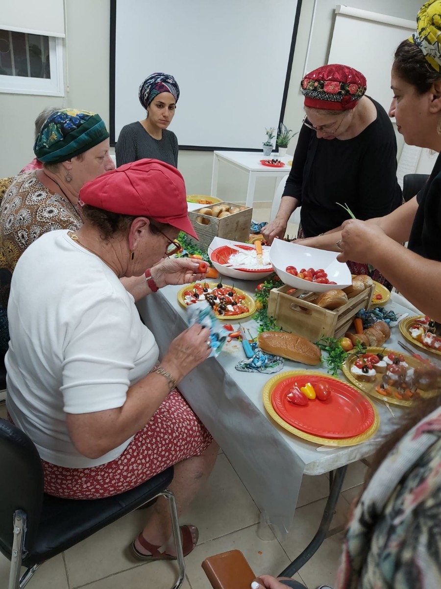 ערב נשים לתזונה נכונה ועיצוב ירקות