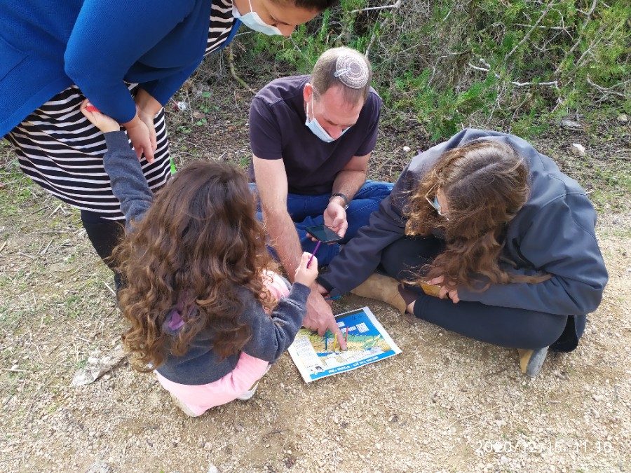 טיול משפחות בעקבות המורדים בהדרכת עקיבא יצחק - חנוכה תשפ"א