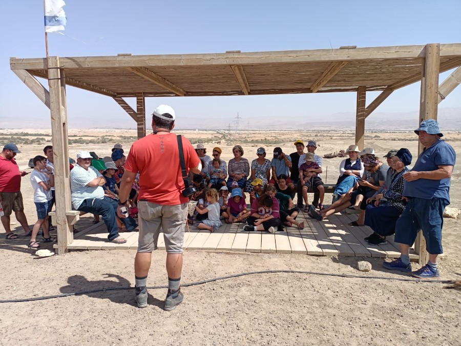 טיול משפחות לבקעה בחוה"מ סוכות בהדרכת עקיבא יצחק