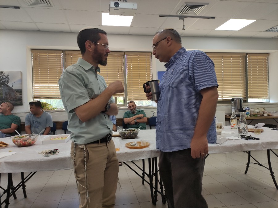 הרמת כוסית לצוות היישוב ערב ראש השנה תשפ"ג