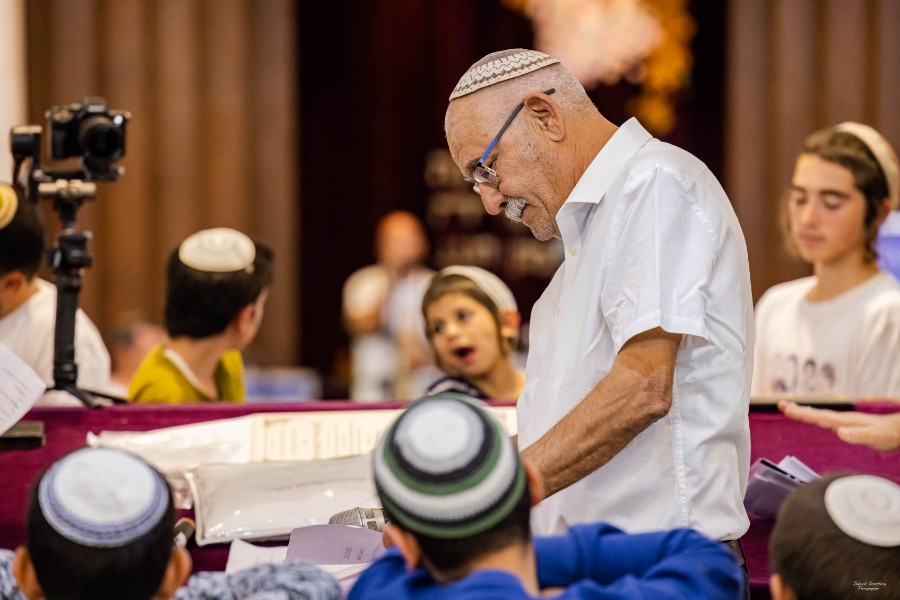 מעמד הכתרת הרב אחיה בן פזי | צילם: ברוך גרינברג