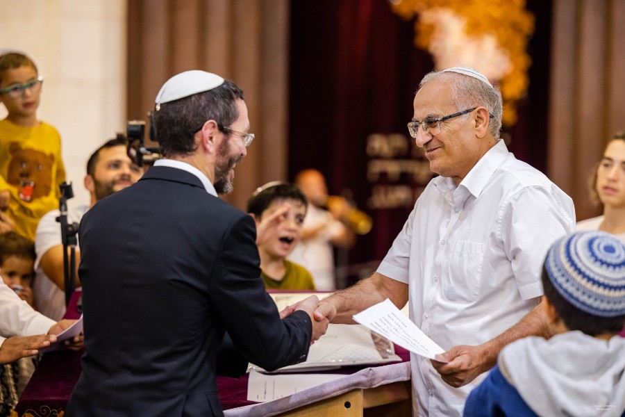 מעמד הכתרת הרב אחיה בן פזי | צילם: ברוך גרינברג