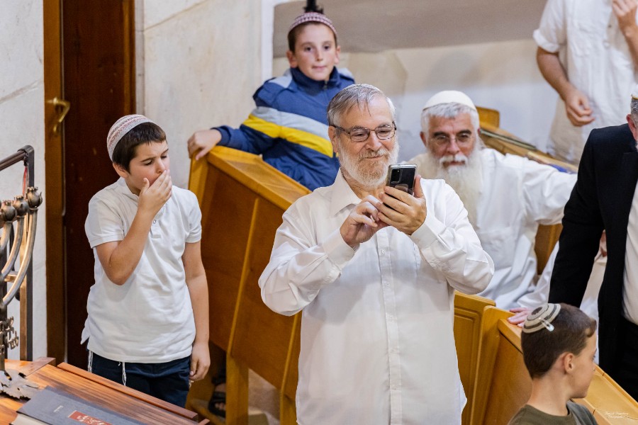 מעמד הכתרת הרב אחיה בן פזי | צילם: ברוך גרינברג