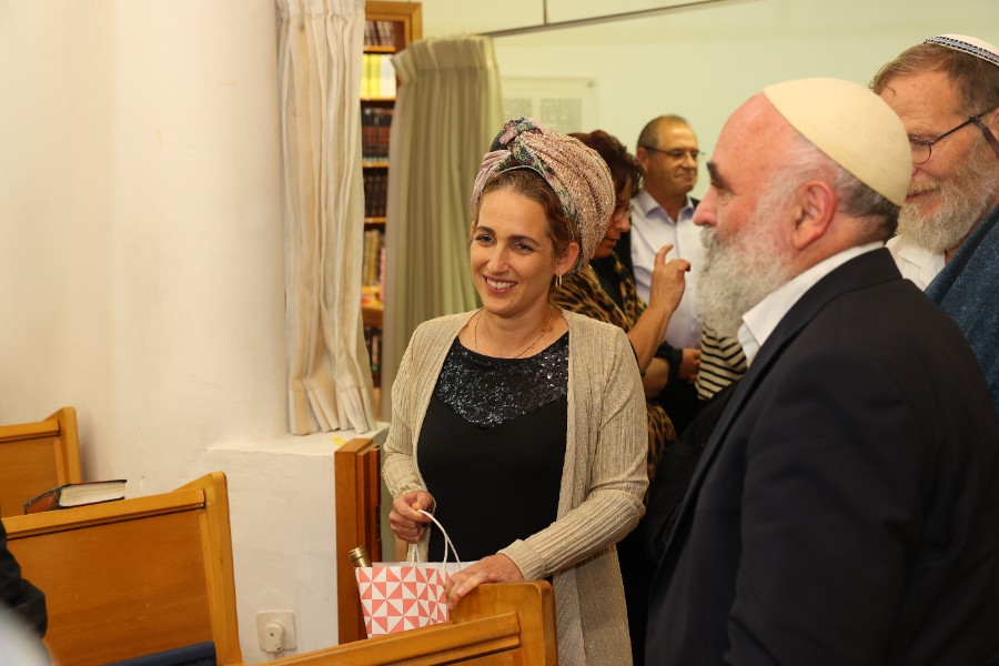 מעמד הכתרת הרב אחיה בן פזי | צילם: יהושע מנשה