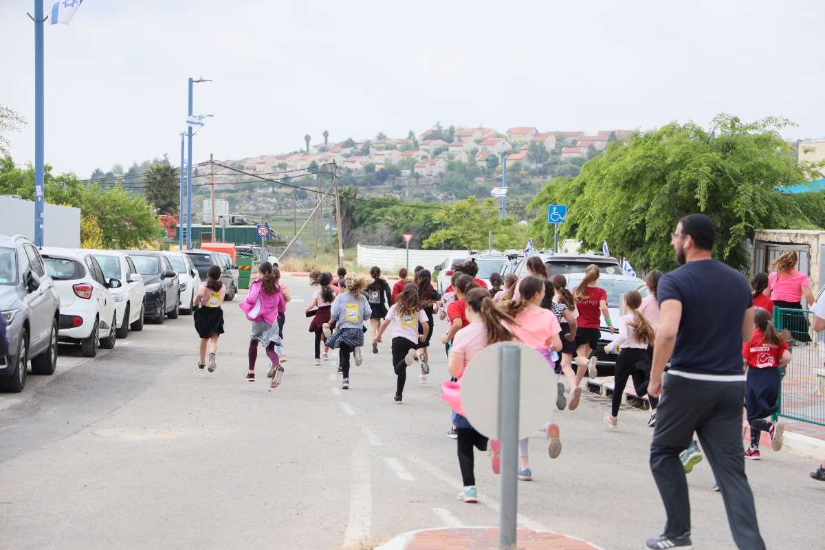 מרוץ קהילתי יישובי לרגל 48 שנים לעפרה