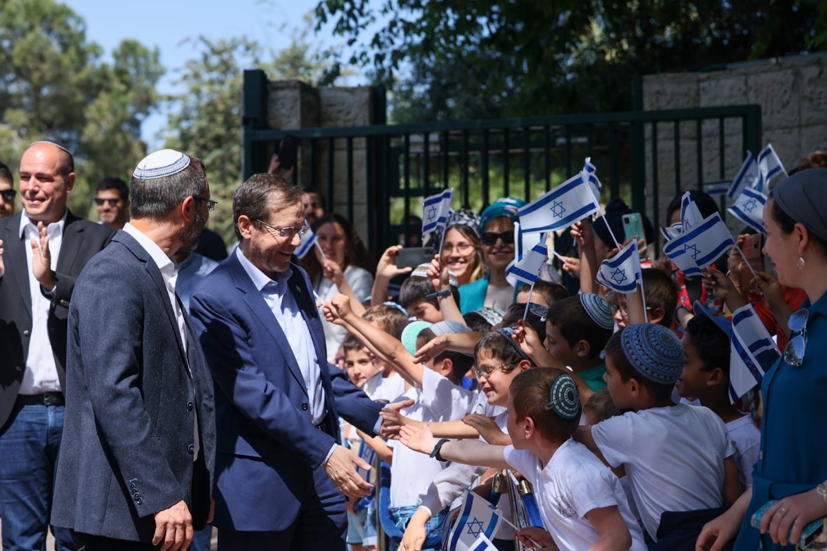 ביקור נשיא המדינה הרצוג ורעייתו בעפרה ובנימין