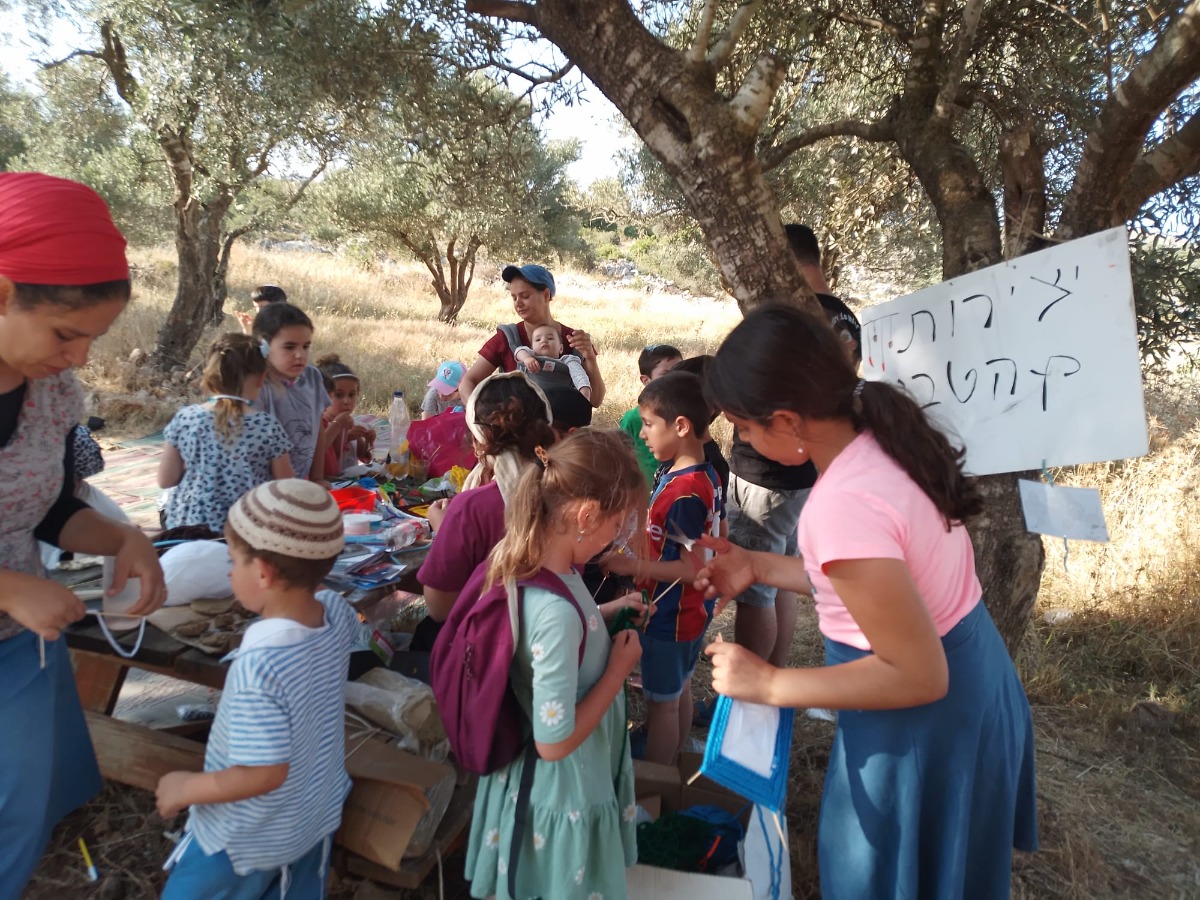 פעילות לילדים עם בית ספר שדה עפרה