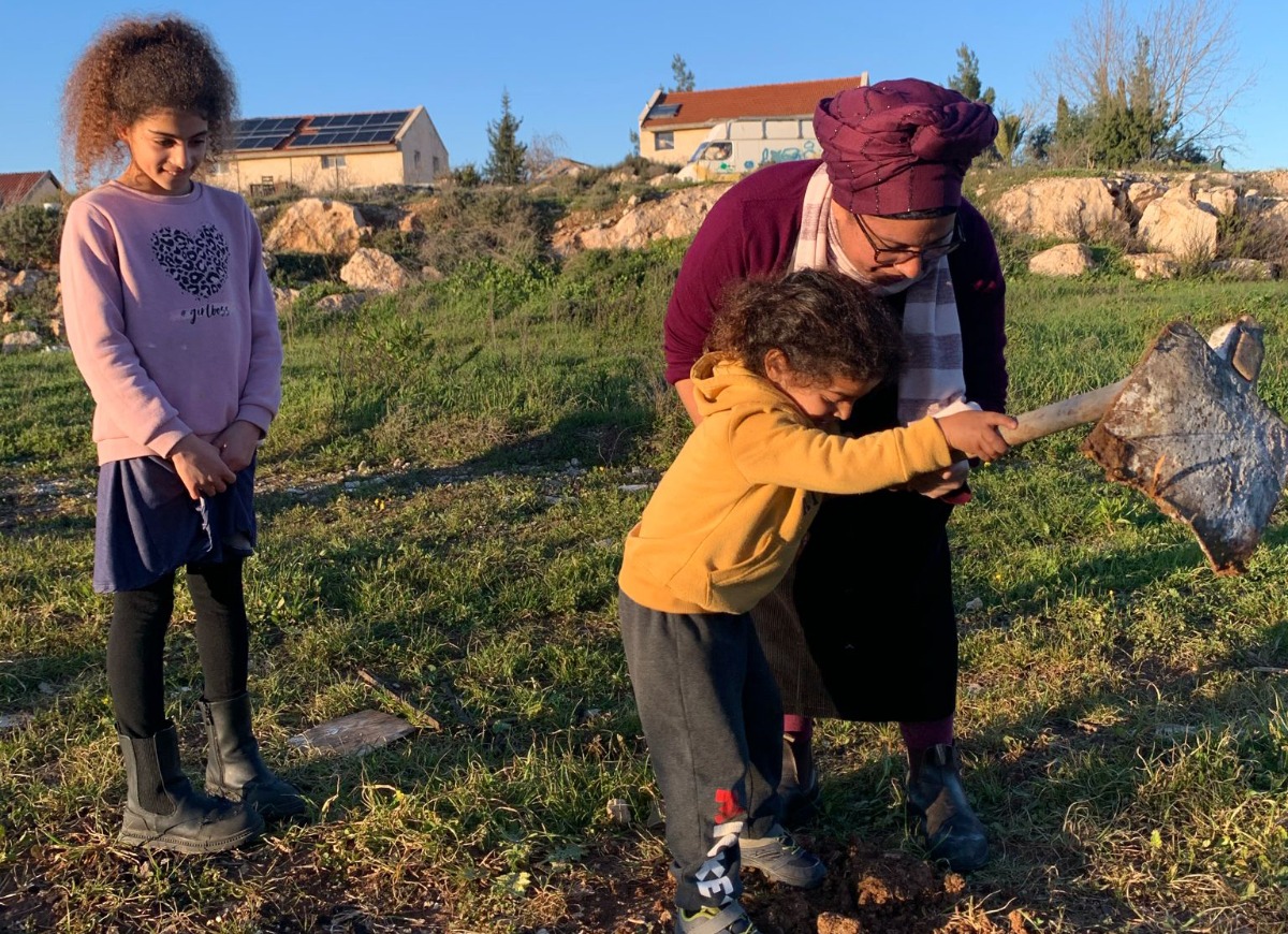 נטיעות במתחם תשעת הבתים - שבט תשפ"ד