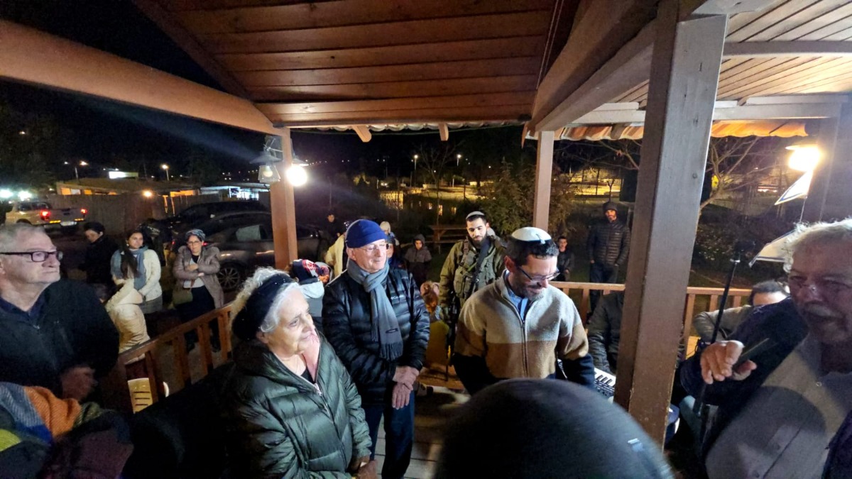 הדלקת נרות משותפת בבית פיני - חנוכה תשפ"ה