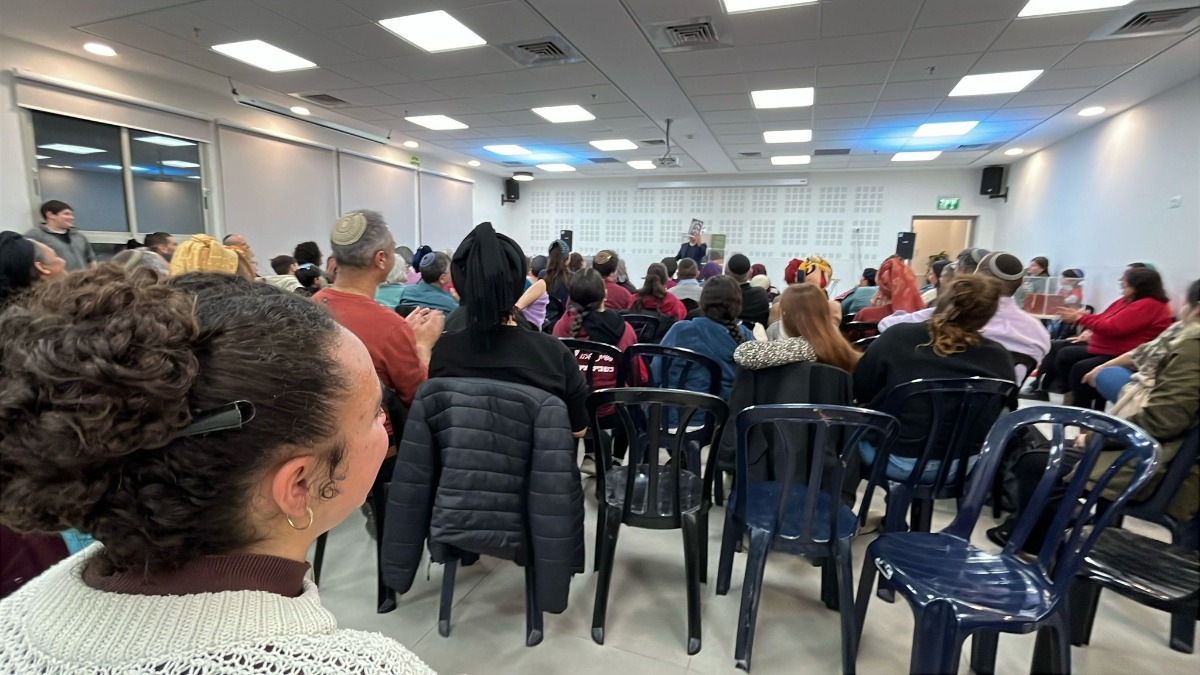 מופע אשליה עם ליאור רבינוביץ