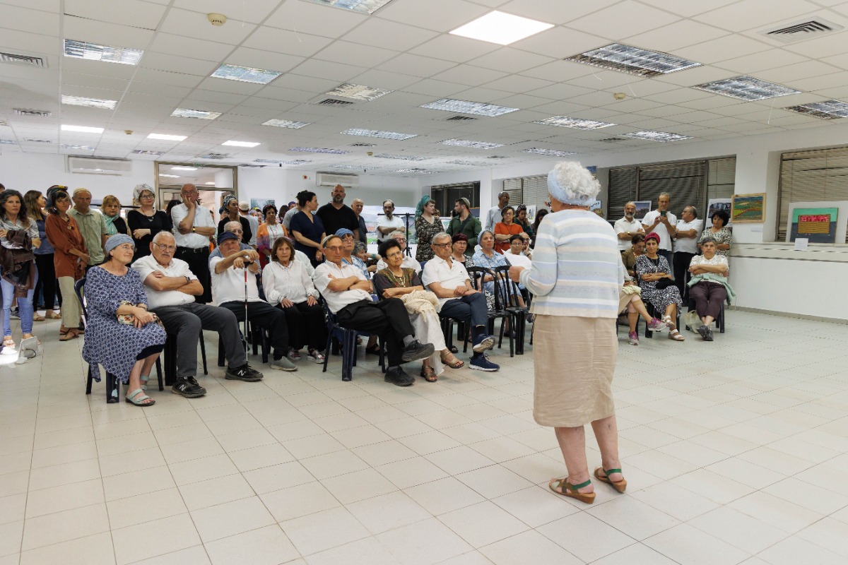 פתיחת תערוכת אמנים לשנת היובל - צילם רועי גרינברג